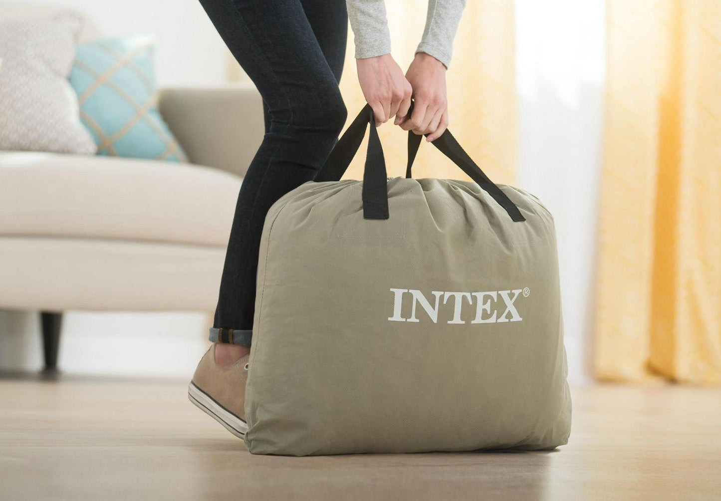 Intex Dura-Beam 24 Pillowtop Air Mattress, with Built-in Pump, Queen